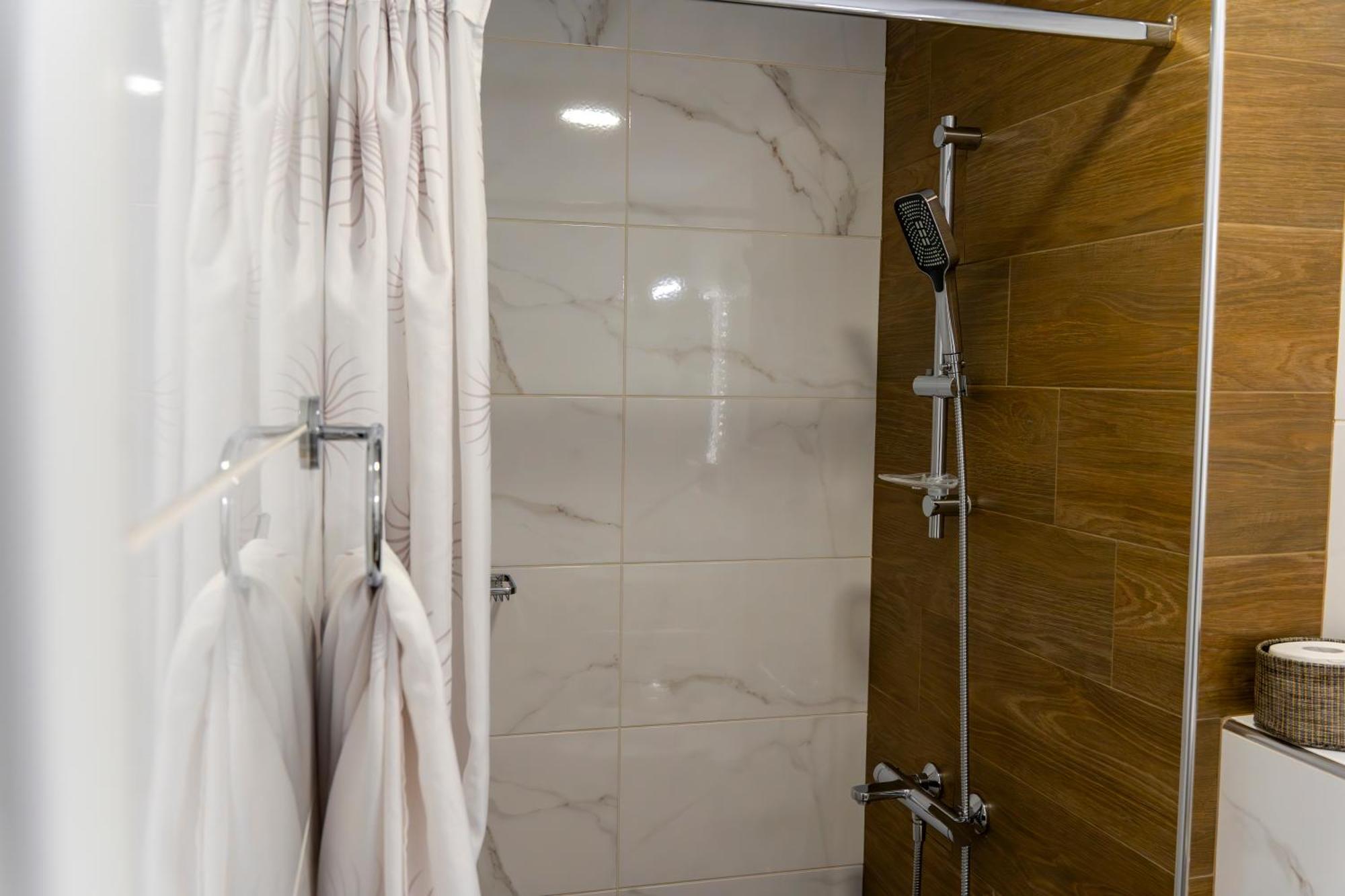 Novos Guesthouse Meteora Kalambaka Bagian luar foto